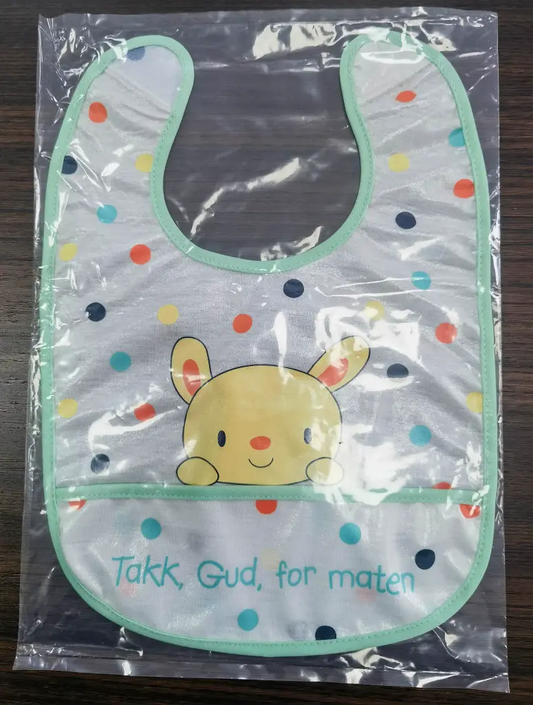 [T030] Baby bib, 